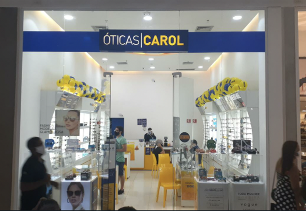 Fachada de Óticas Carol
