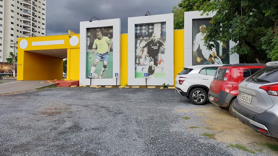 Fachada de Ronaldo Academy