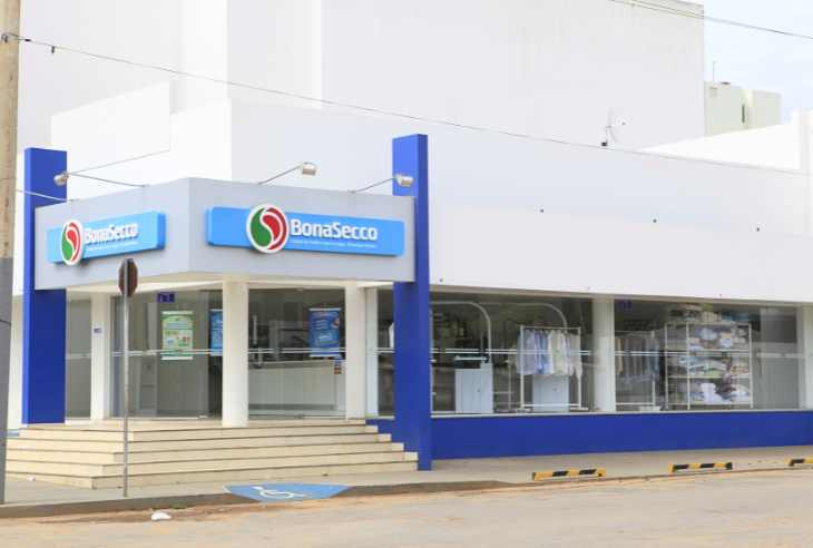 Fachada de Bonasecco