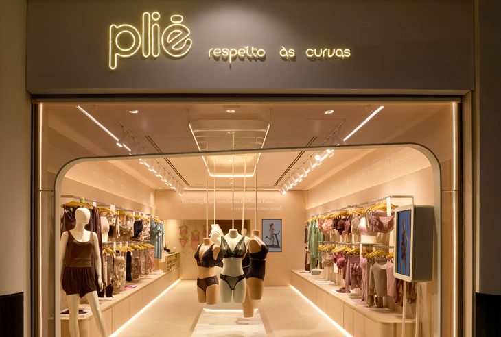 Fachada de Plie